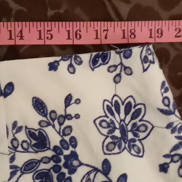 Loft Skirt - Picture 3 of 4